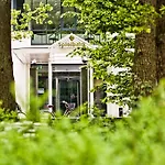 Bayerischer Hof Hotel 4*